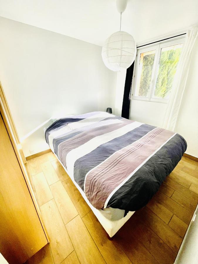 Secret Garden Parking Hyper Centre & Calme Apartment Кле-Суи Екстериор снимка